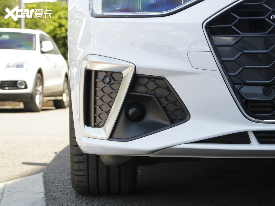 2020?yun)WA4L 40 TFSI quattro A(dng)