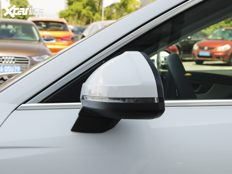 2020WA4L 40 TFSI quattro AӸ