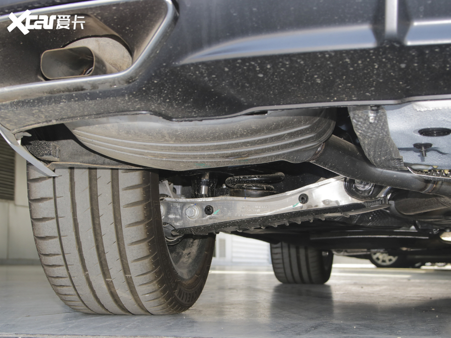 2020WA4L 40 TFSI quattro AӸ