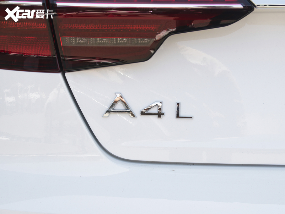 2020WA4L 40 TFSI quattro AӸ