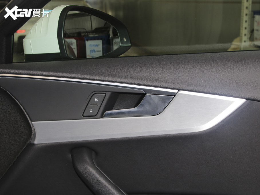 2020WA4L 40 TFSI quattro AӸ