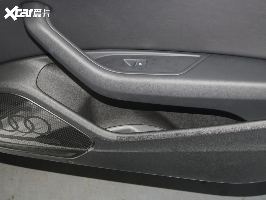 2020WA4L 40 TFSI quattro AӸ