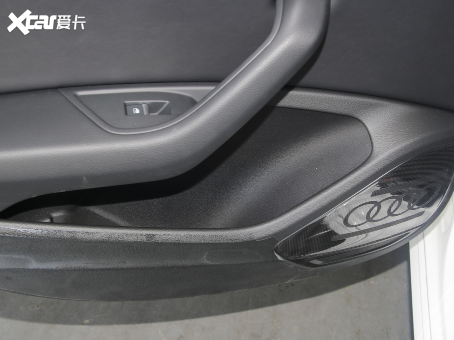 2020WA4L 40 TFSI quattro AӸ