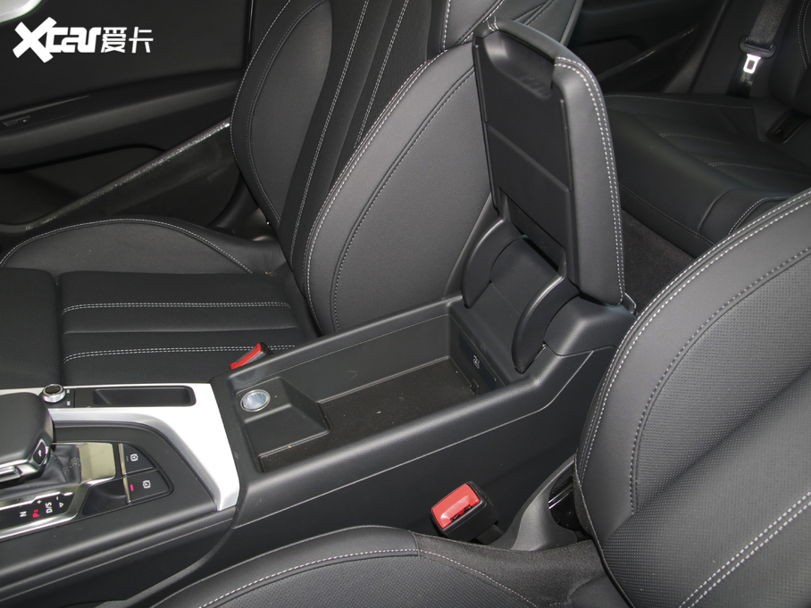 2020WA4L 40 TFSI quattro AӸ