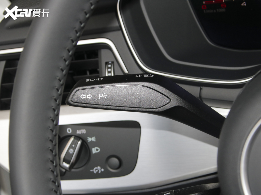 2020WA4L 40 TFSI quattro AӸ