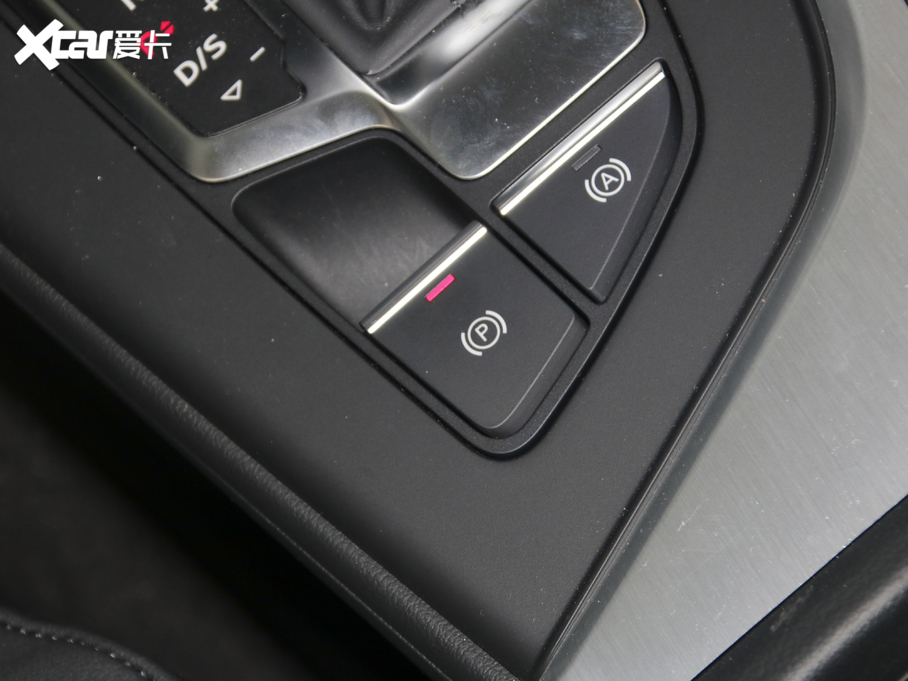 2020WA4L 40 TFSI quattro AӸ