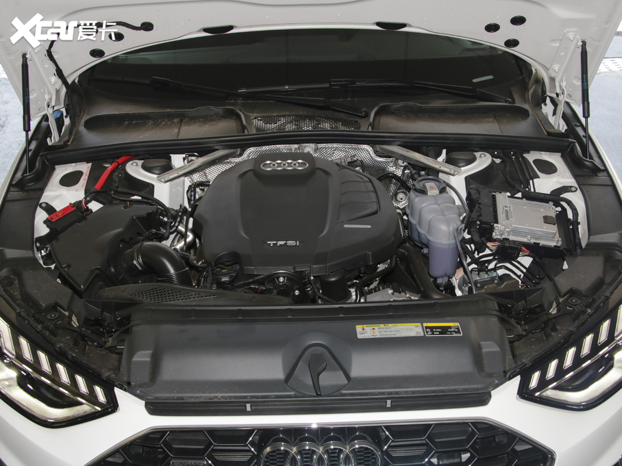 2020WA4L 40 TFSI quattro AӸ