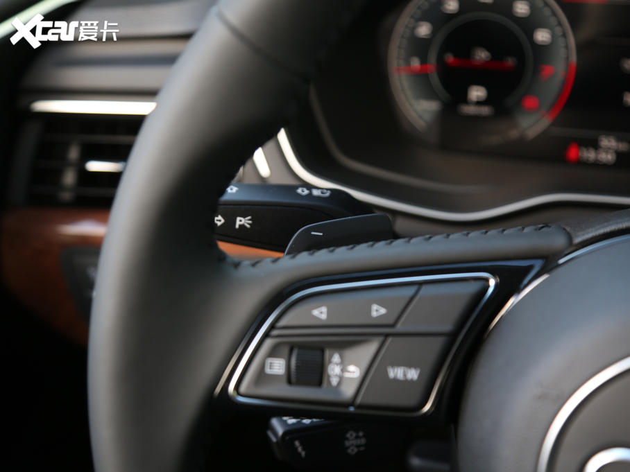 2020?yun)WA4L 45 TFSI quattro x