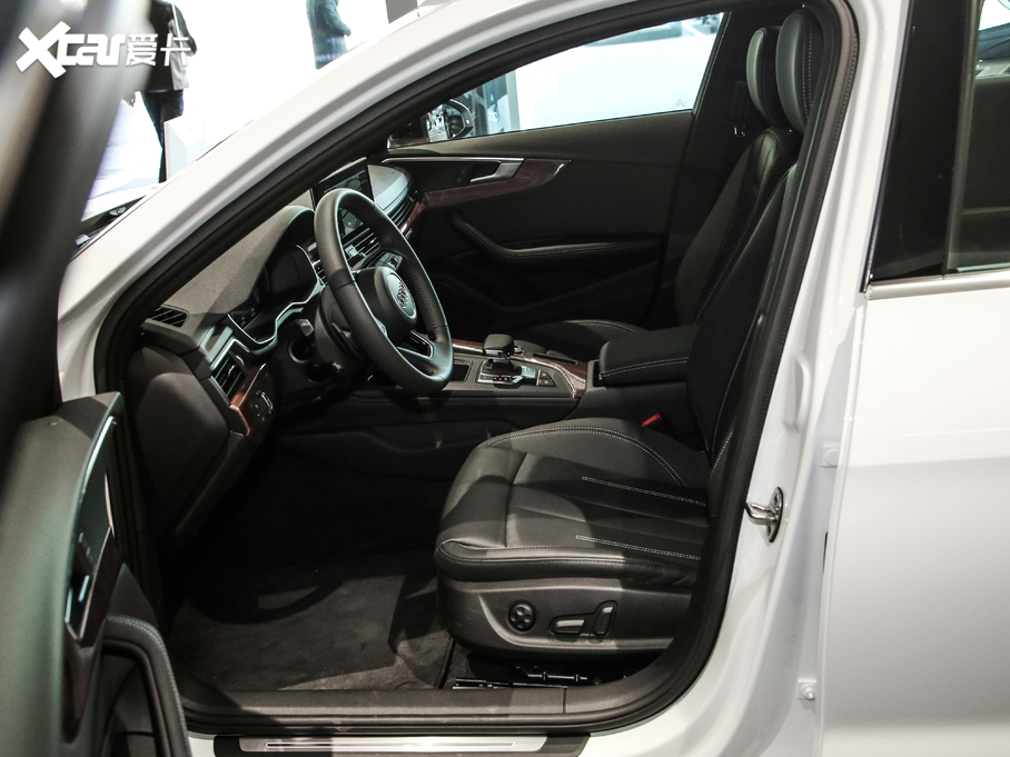 2020WA4L 40 TFSI quattro A