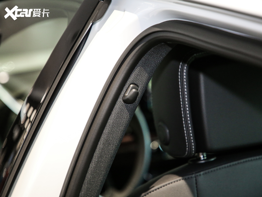 2020WA4L 40 TFSI quattro A