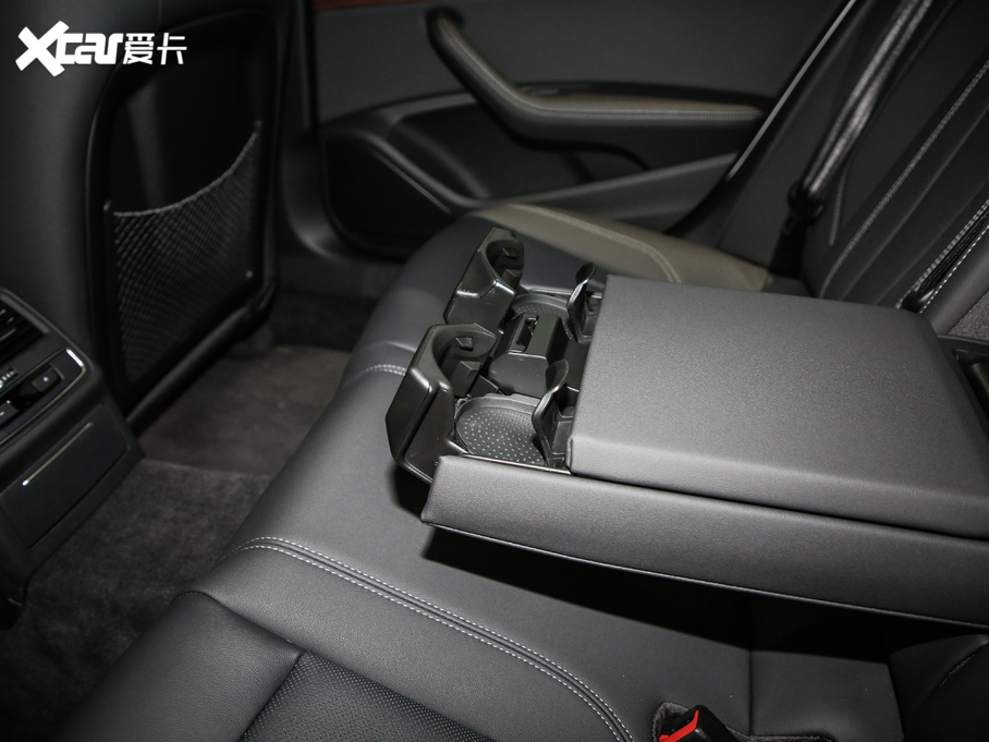 2020?yun)WA4L 40 TFSI quattro A