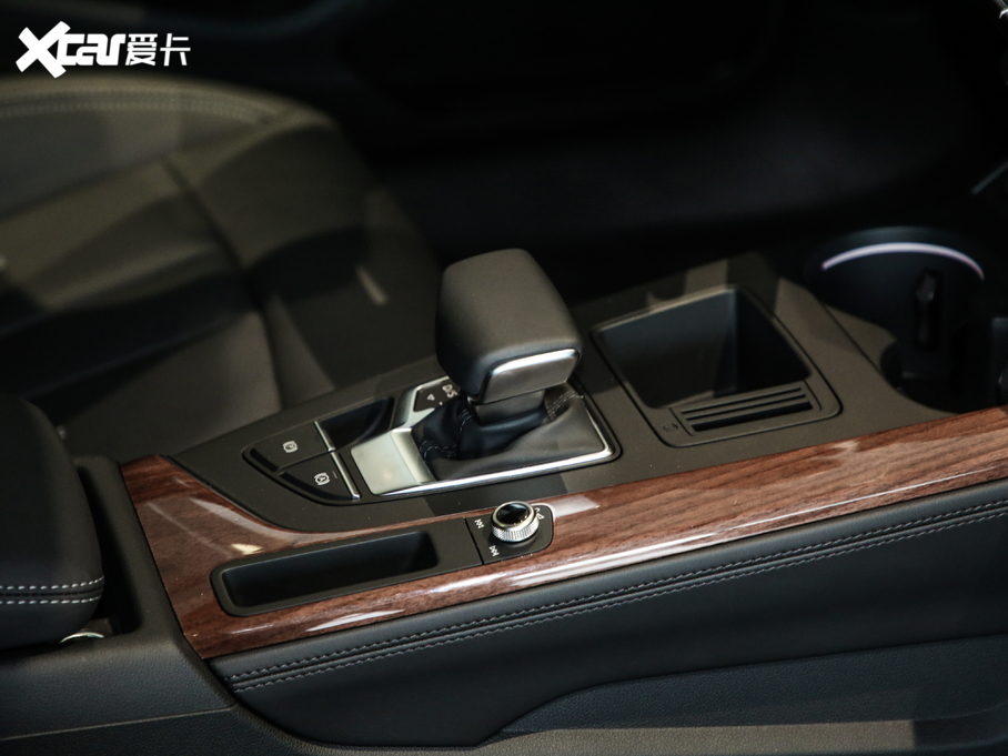 2020WA4L 40 TFSI quattro A