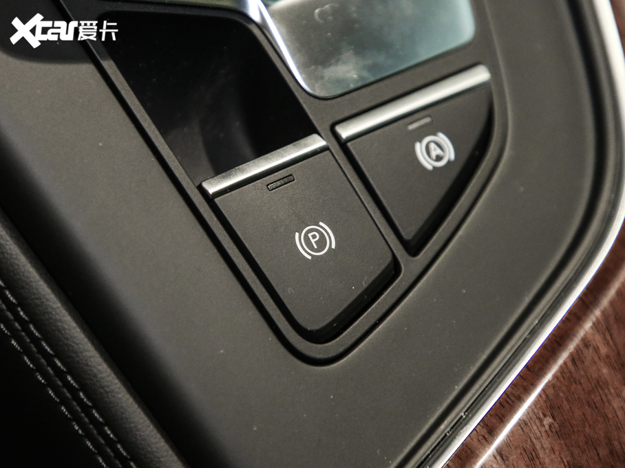 2020��W��A4L 40 TFSI quattro ���A������