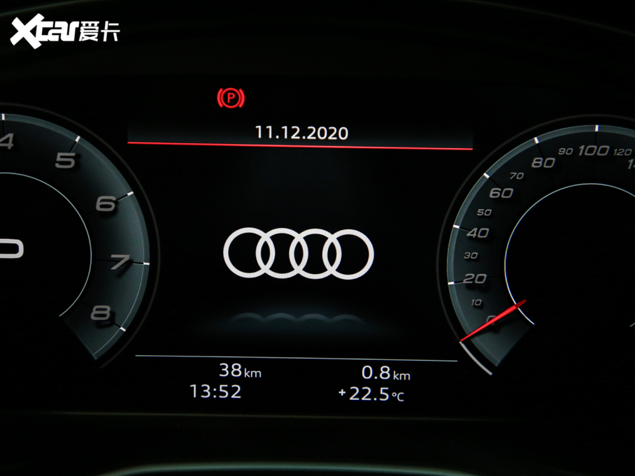 2020WA4L 40 TFSI quattro A