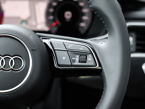 202045 TFSI quattro xӸ п؅^