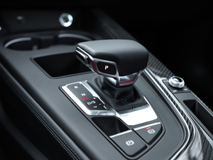 202045 TFSI quattro xӸ п؅^