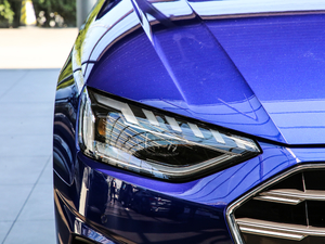 202040 TFSI quattro A ^