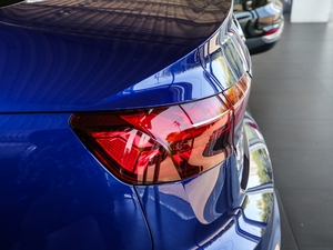 202040 TFSI quattro A (x)(ji)^