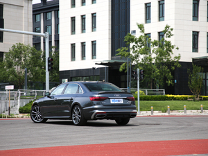 202045 TFSI quattro xӸ w^