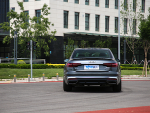 202045 TFSI quattro xӸ w^