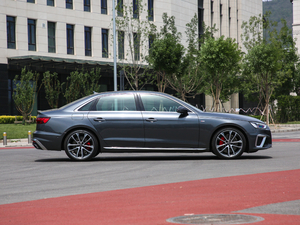 202045 TFSI quattro xӸ w^