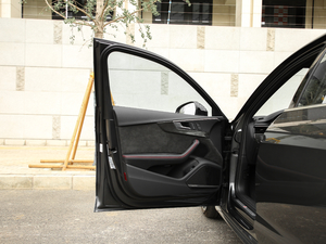 202045 TFSI quattro xӸ g