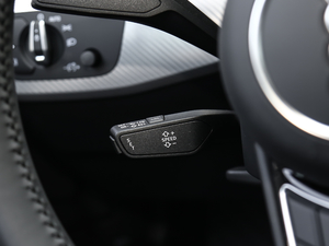 202040 TFSI r п؅^(q)