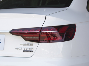 202040 TFSI quattro A(dng) (x)(ji)^