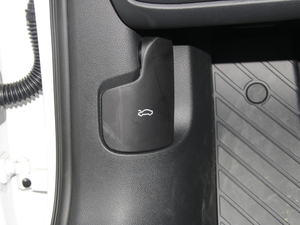 202040 TFSI quattro AӸ п؅^