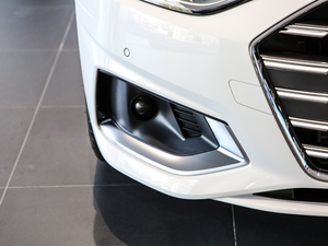 202040 TFSI quattro A ^