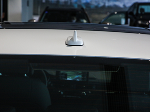 202040 TFSI quattro A ^