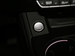 202040 TFSI quattro A п؅^(q)