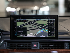 202040 TFSI quattro A п_@ʾ