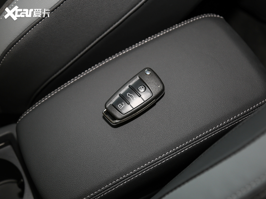 2020WQ3 Sportback 40 TFSI r