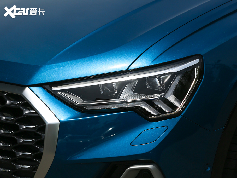 2020��W��Q3 Sportback 45 TFSI quattro ����������