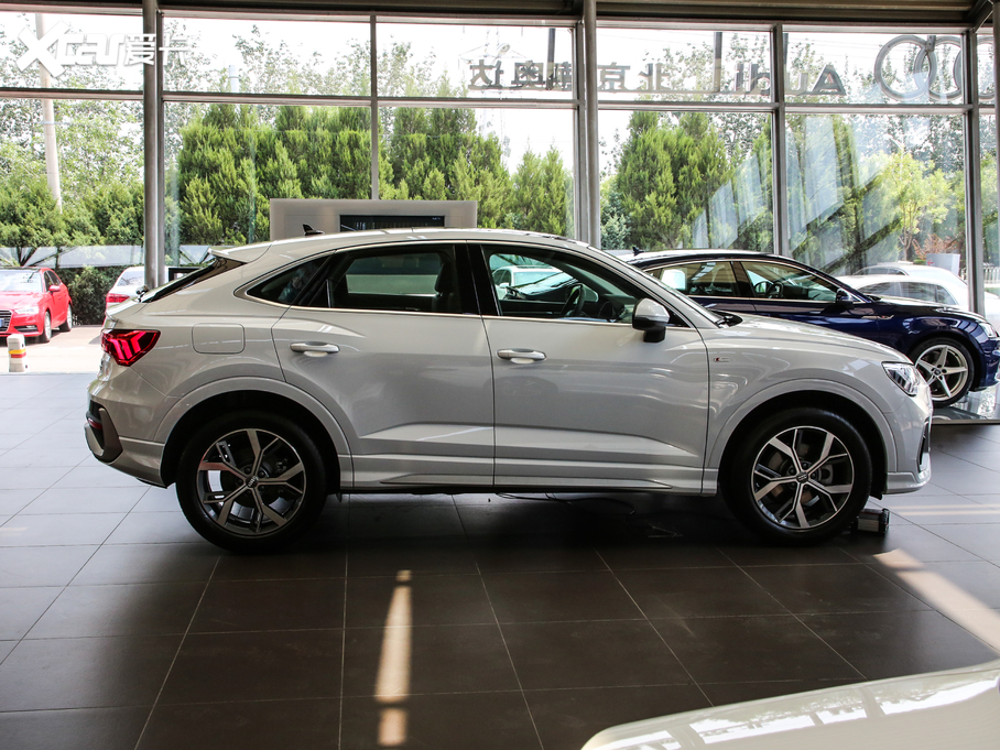 2020WQ3 Sportback 40 TFSI r