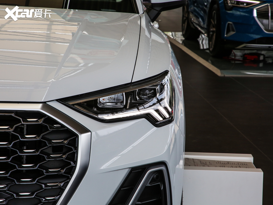 2020WQ3 Sportback 40 TFSI r