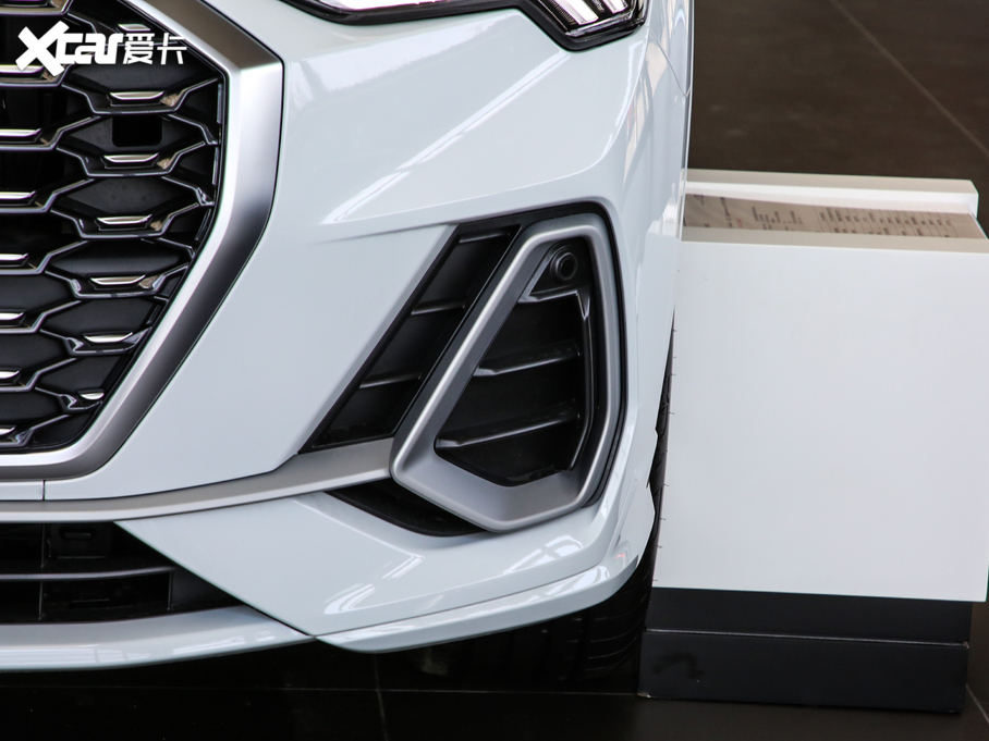 2020WQ3 Sportback 40 TFSI r