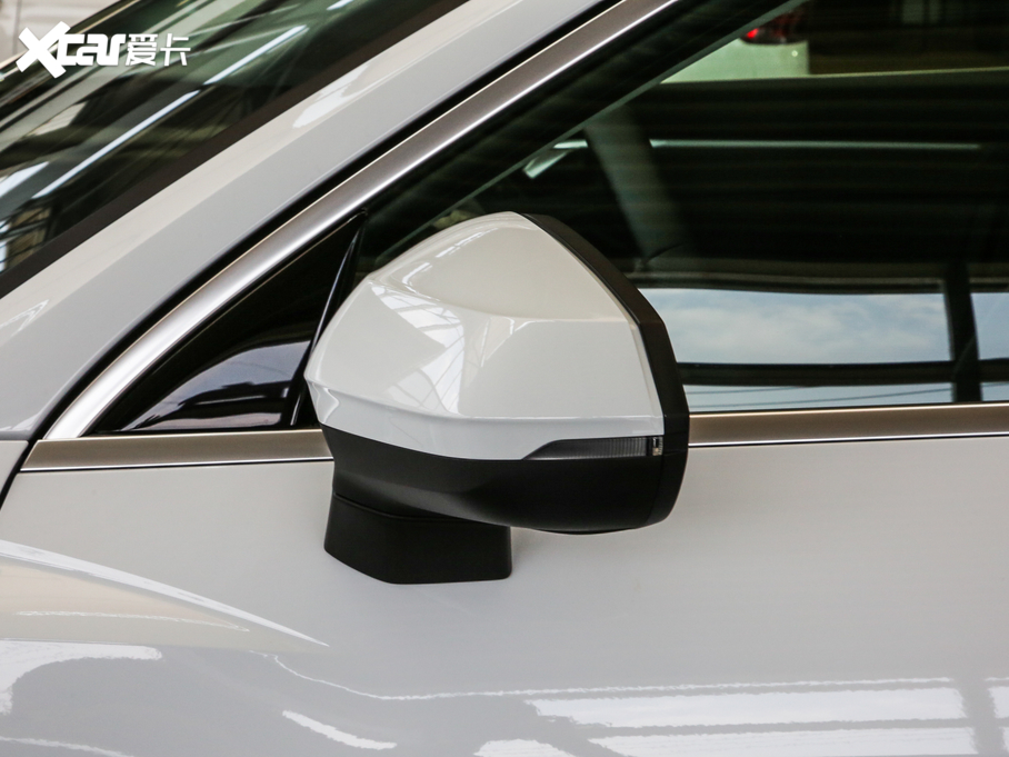 2020WQ3 Sportback 40 TFSI r