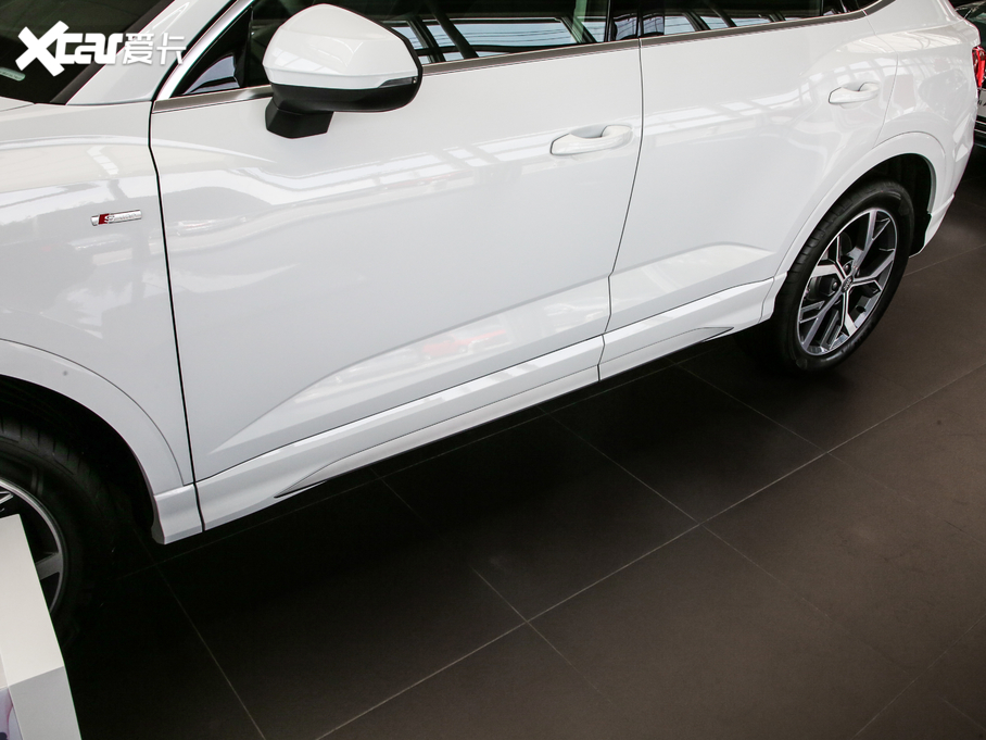 2020WQ3 Sportback 40 TFSI r