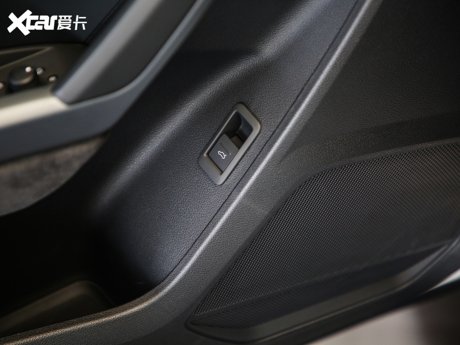 2020WQ3 Sportback 40 TFSI r