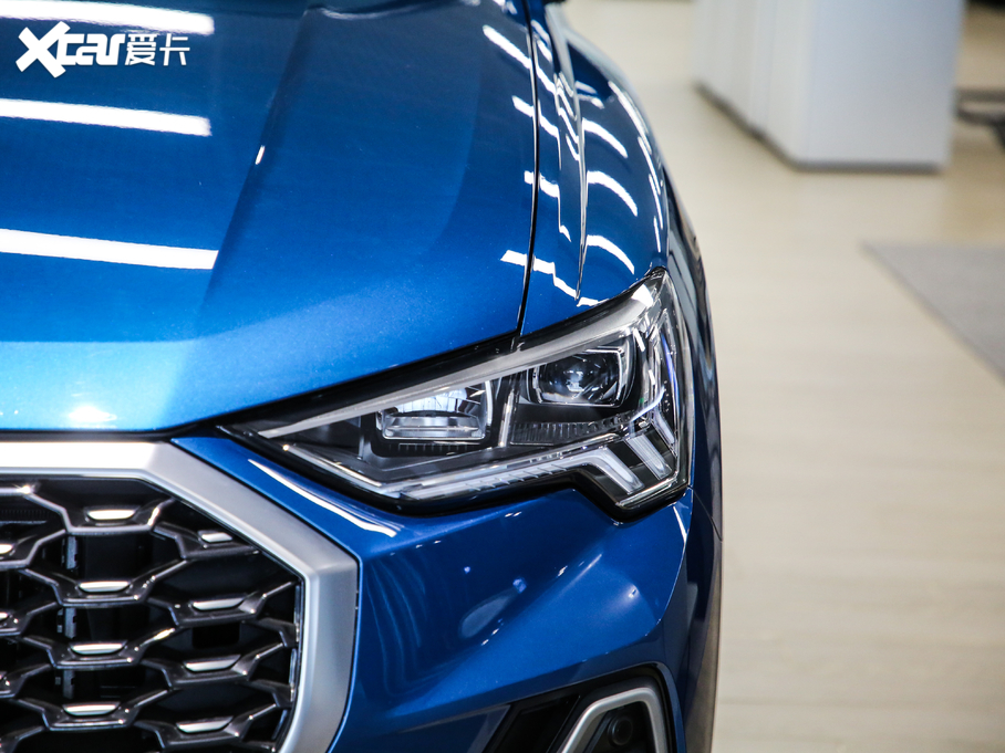 2020WQ3 Sportback 40 TFSI r