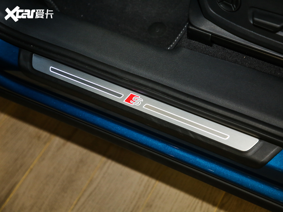 2020WQ3 Sportback 40 TFSI r