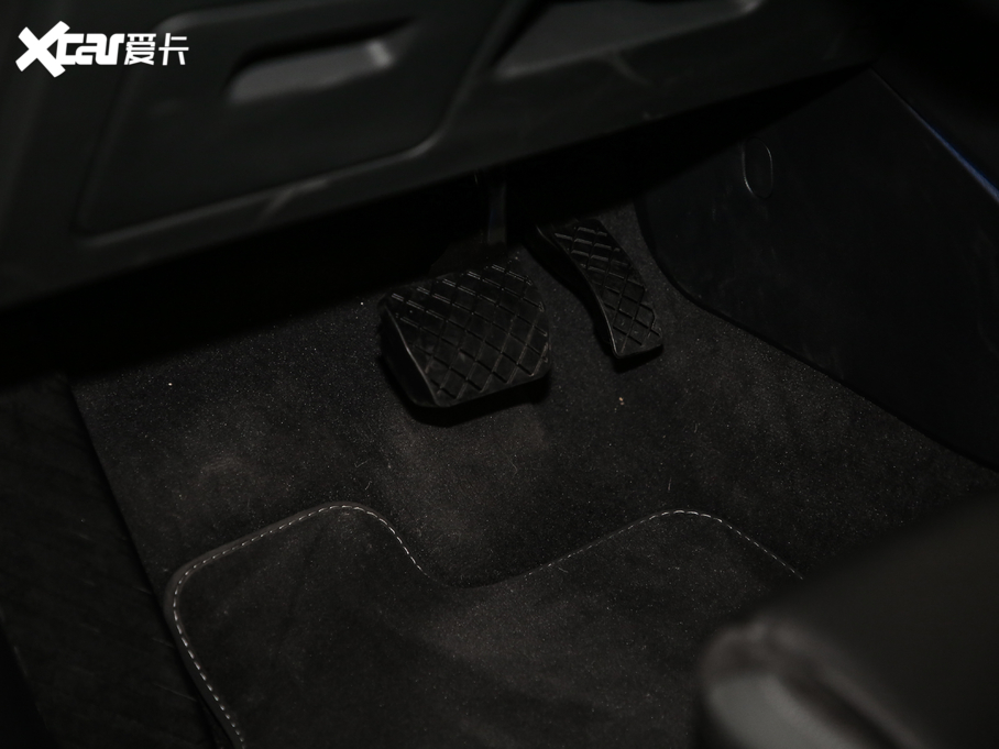 2020WQ3 Sportback 40 TFSI r