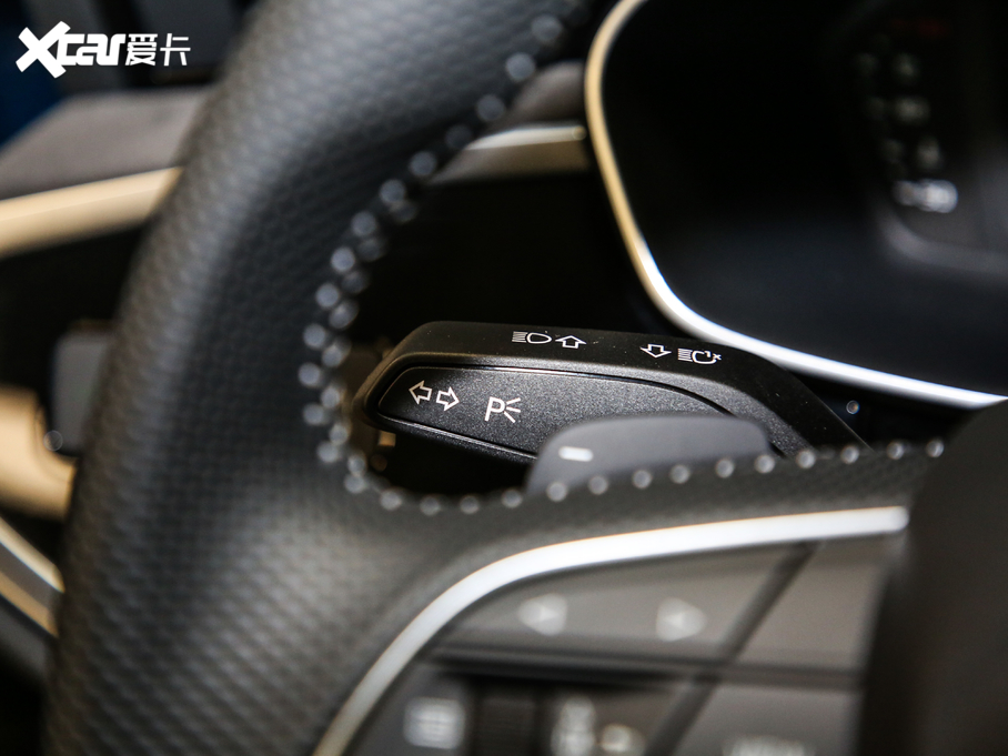 2020WQ3 Sportback 40 TFSI r