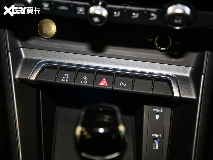 2020WQ3 Sportback 40 TFSI r