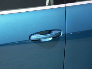 202045 TFSI quattro A {T