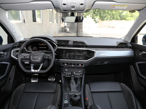 202045 TFSI quattro A ȫ