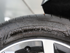 202040 TFSI r(sh) ݆̥ߴ