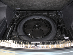 202040 TFSI r(sh) ̥